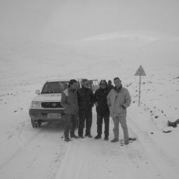 al passo tra shigatse e lhasa sotto la neve